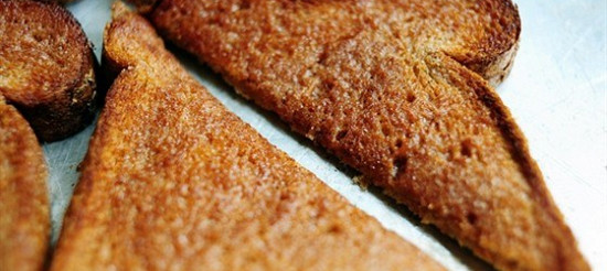 Tosty So Speciyami Zapechennye V Duhovke Recept Evropejskaya Kuhnya Sendvichi Eda