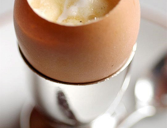 Яйцо с кленовым сиропом и хересным уксусом