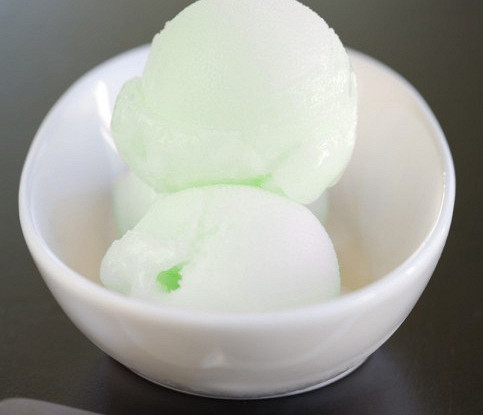 Мороженое из зеленого чая с жасмином