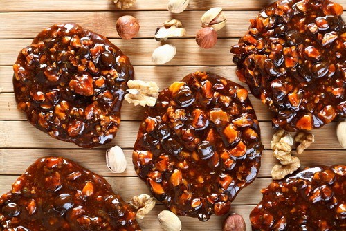 Жареные орехи в медовой глазури и индийских специях