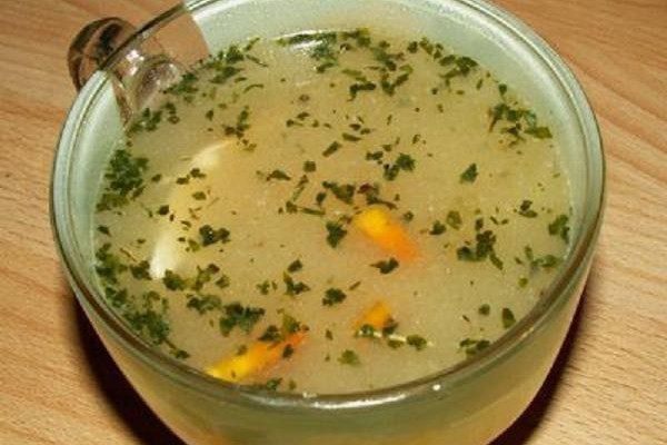Лечебный куриный суп с зеленью