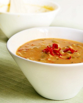 Рисовый суп с имбирем и орехами
