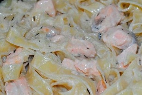Феттучини со сливочно-рыбным соусом