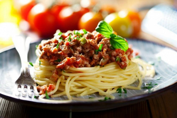Спагетти Болоньезе с телятиной