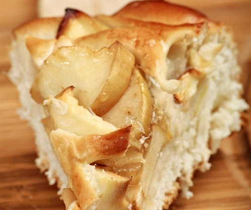 Простой пирог с яблоками
