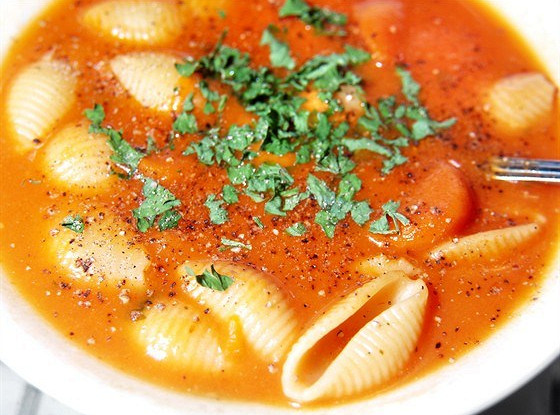 Суп-пюре из чечевицы по-неаполитански