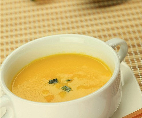 Тыквенный суп-пюре с мандариновым соком