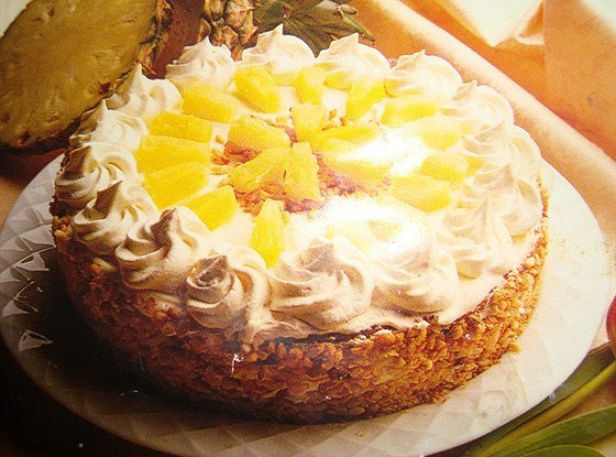 Торт из манки с ананасами