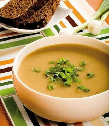 Суп-пюре из картофеля с грибами и зеленым луком