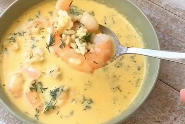 Тыквенно-кокосовый суп с креветками