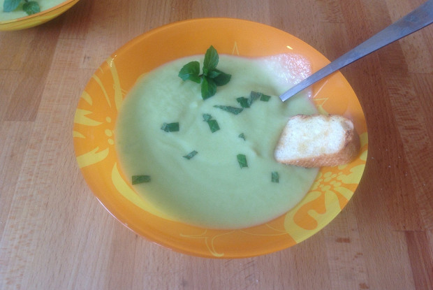 Крем-суп из цукини с кокосовым молоком