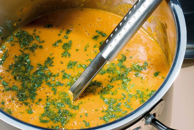 Крем-суп из сладкого перца и помидоров
