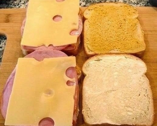 Сэндвич с ветчиной и сыром «Монте-Кристо»