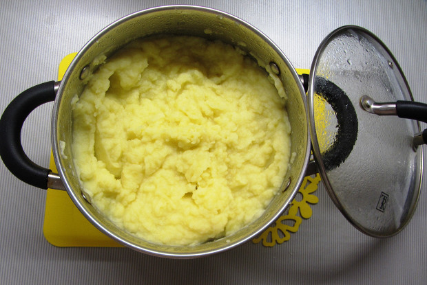 Картофельное пюре с карамелизованным луком