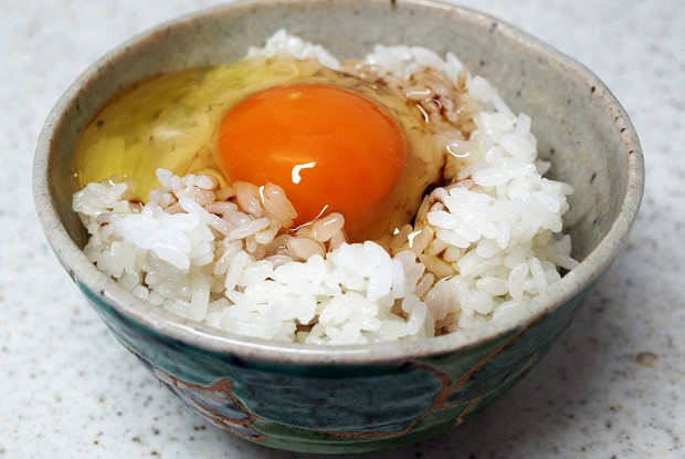 Томаго каке гохан (Традиционный японский завтрак)