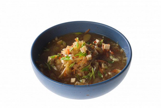 Мисо-суп с тофу и пекинской капустой