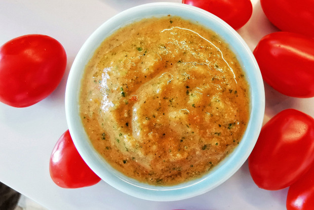 Кавказский томатный соус с зеленью
