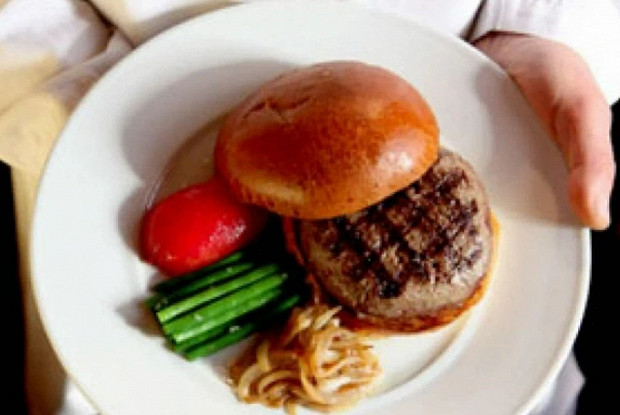 Гамбургер с котлетой из говядины