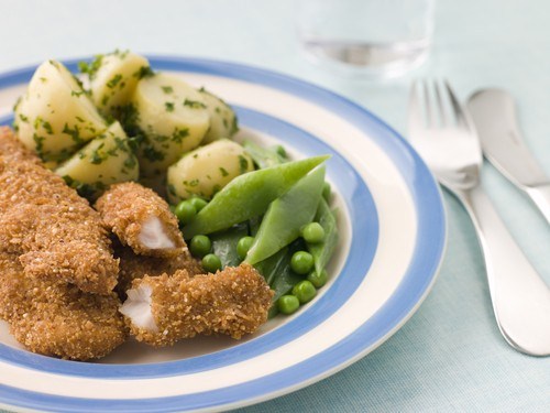 Куриные палочки в ореховой панировке