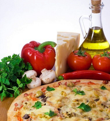 Пицца с черемшой и маринованными грибами