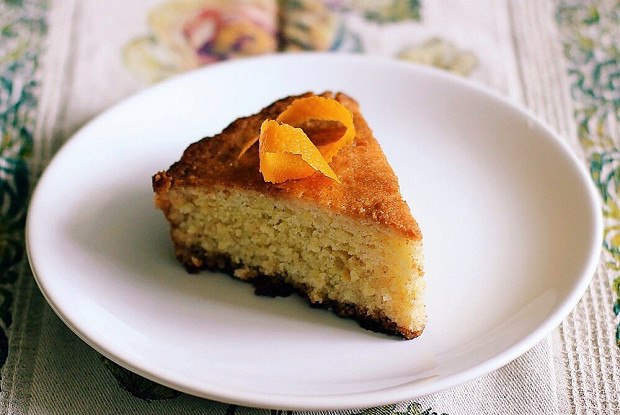 Простой лимонный пирог из манки