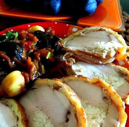 Kуриные грудки, фаршированные рокфором, с медом