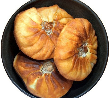 Пирожки с курятиной и грибами