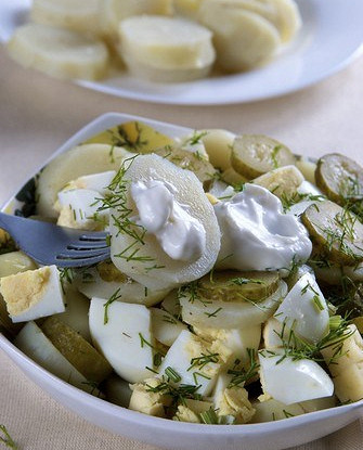 Картофельный салат с яйцом
