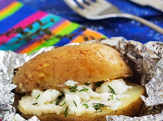 Печеный картофель с суфле из тимьяна