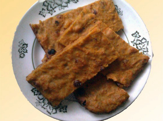 Морковный кекс с изюмом