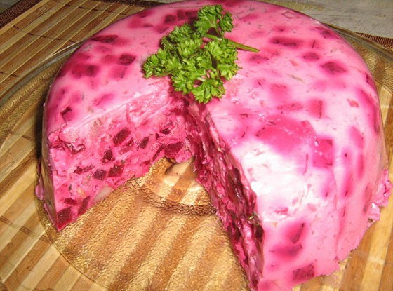 Мусс из сельди и свеклы