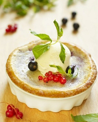 Блины со свежими ягодами по-датски (Dutch Baby)