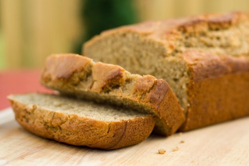 Банановый хлеб с кукурузным маслом