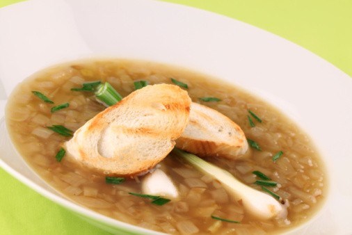 Луковый бульон (Potage à l'oignon)