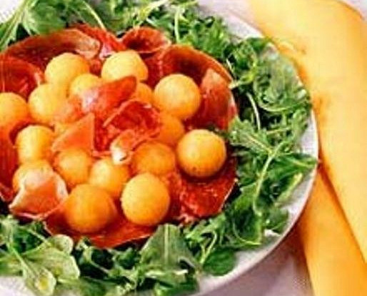 Итальянский салат с дыней