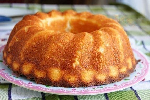 Творожный манник с ванилью и ягодами