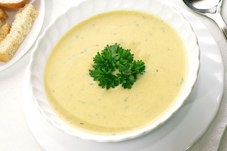 Нежный куриный суп-пюре с сыром