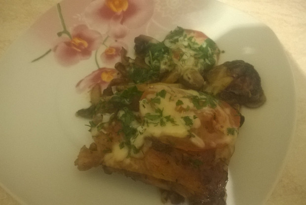 Куриные бедрышки с грибами