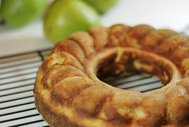 Творожная запеканка с грушами