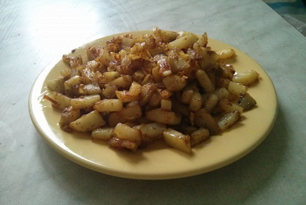 Жареный картофель с карри