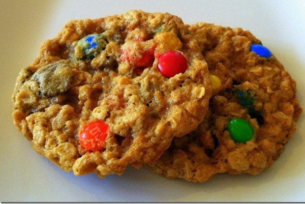 Овсяно-банановое печенье с M&M’s