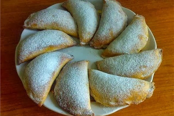 Пирожки с творожно-банановой начинкой