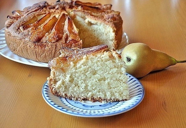 Манник с грушей