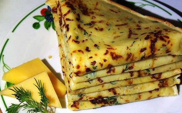Сырные блины с укропом