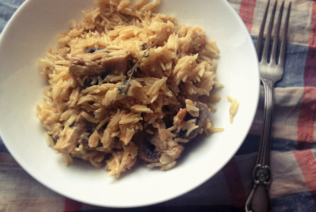 Сливочный рис с шампиньонами и орегано