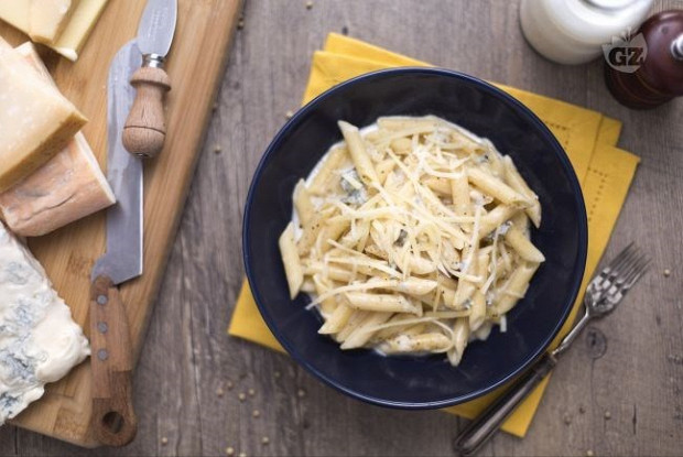 Паста «Четыре сыра» с соусом бальзамелла (Quattro formaggi)