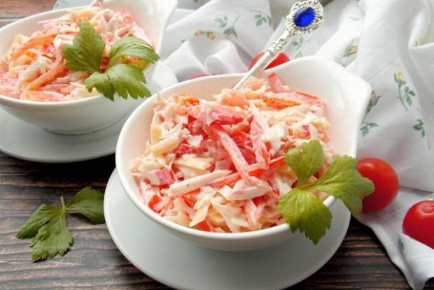 Салат «Красное море» из крабовых палочек