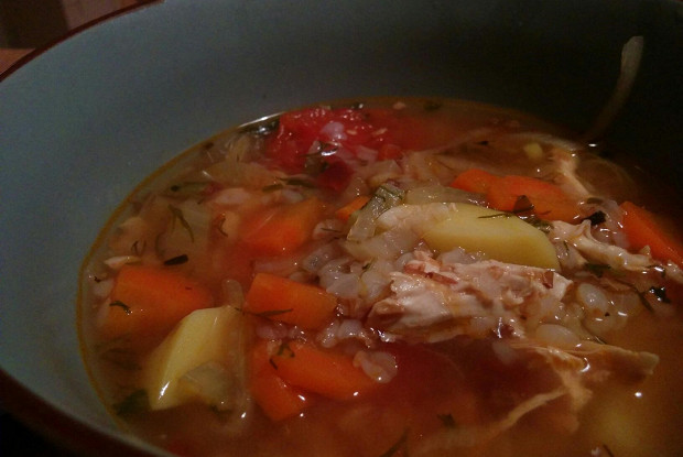 Гречневый суп с курицей и овощами