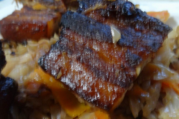 Запеченные маринованные свиные ребра