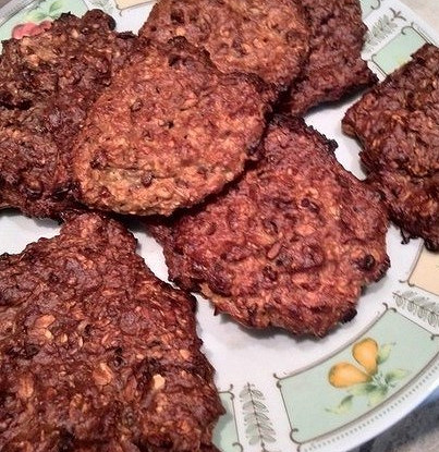 Овсяное печенье с финиками и семечками